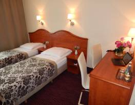 KRAKUS hotel Krakow overnatning restaurant ferie badeland i Krakow