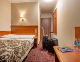 KRAKUS hotel Krakow overnatning restaurant ferie badeland i Krakow