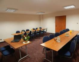 KRAKUS hotel Krakow overnatning restaurant ferie badeland i Krakow